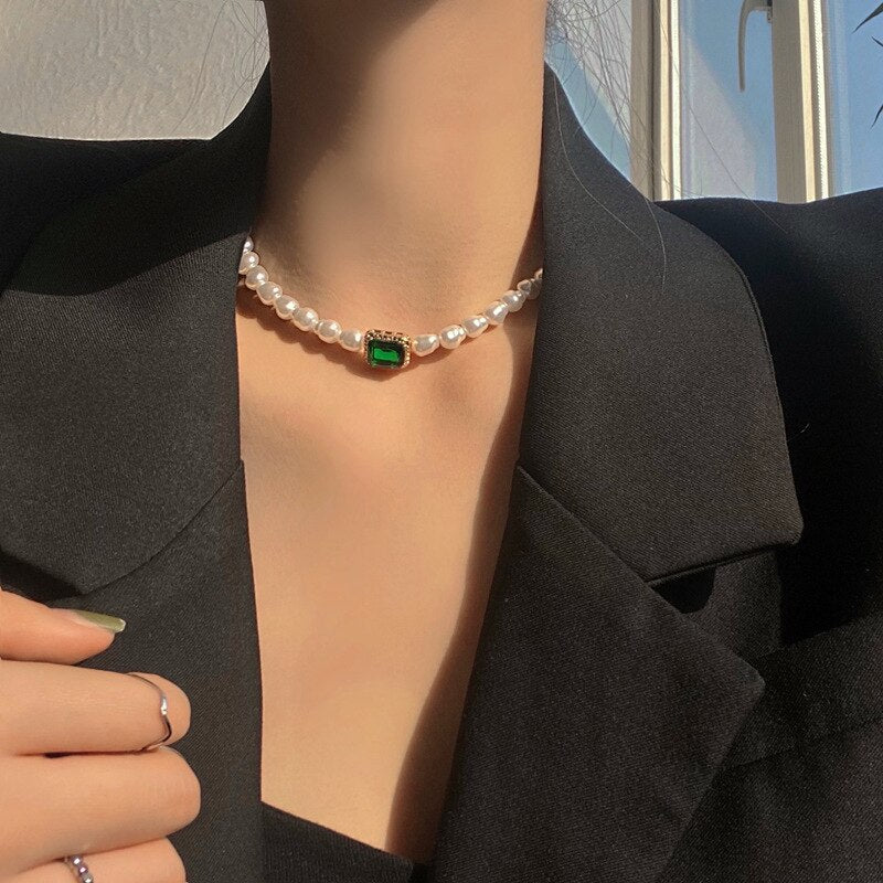 Baroque Vintage Green Crystal White Pearl Charm Choker Chain Necklace for Women Girls Sweet Female Small Fresh Collarbone 2021
