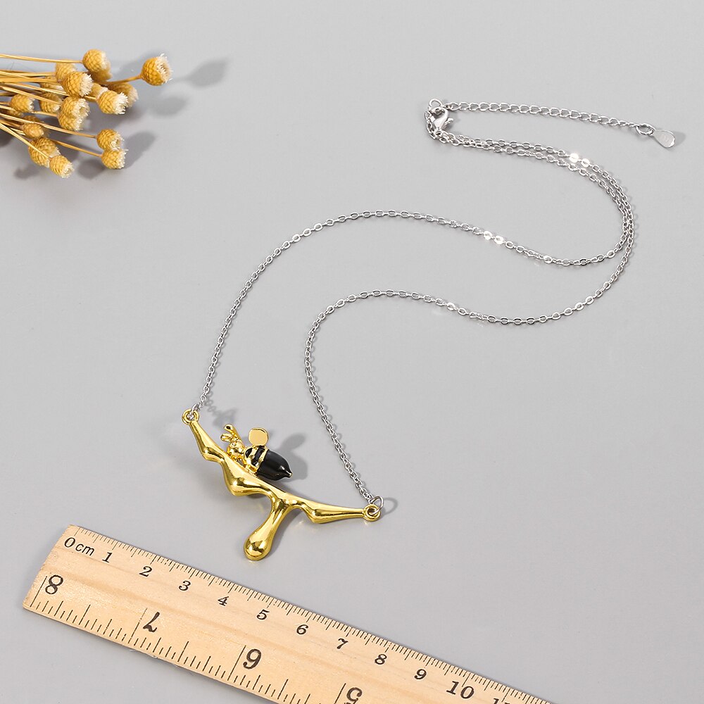 Bee and Dripping Honey Pendant Necklace Charm golden silver color bee chain necklace Designer Fine animal Jewelry gift for Women