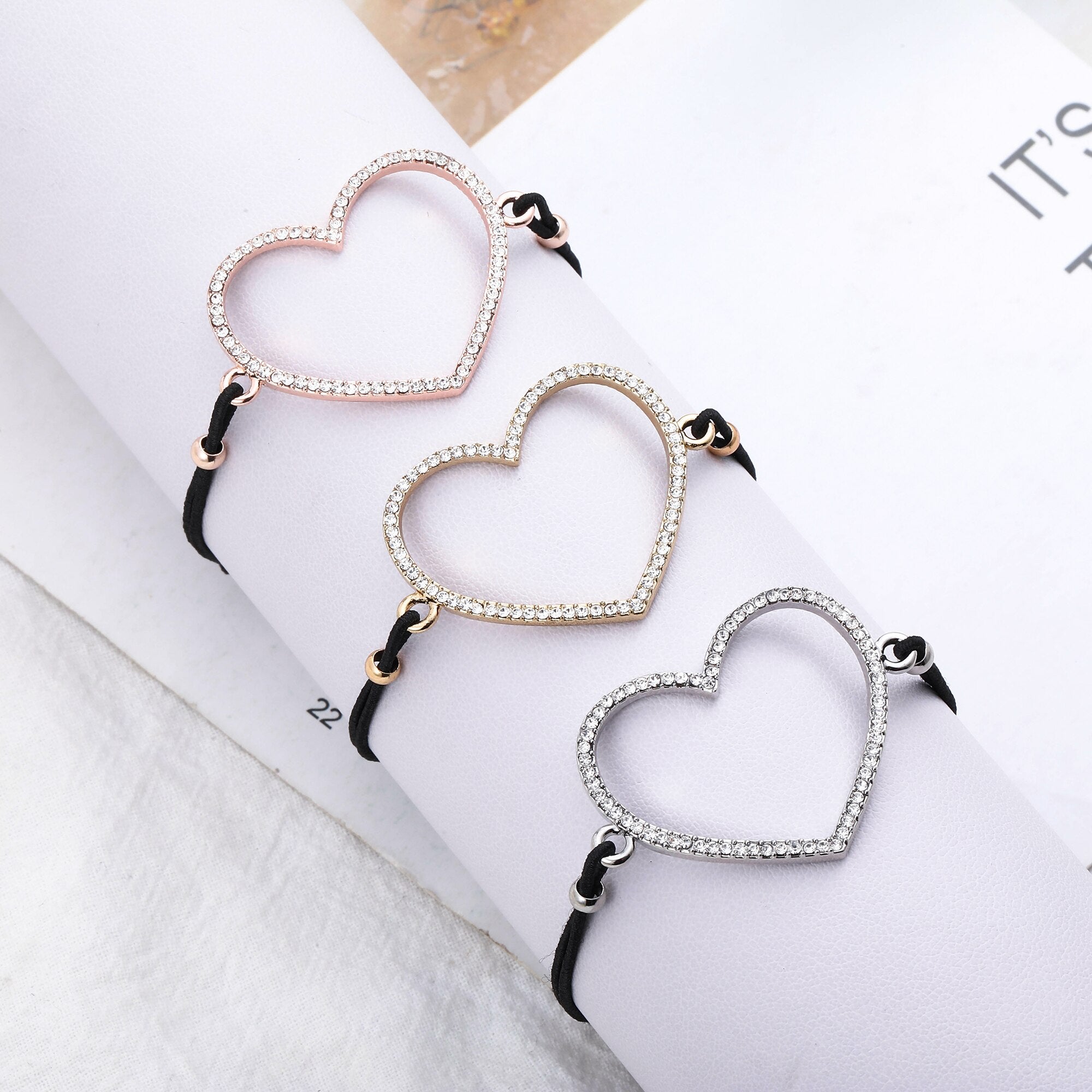 Big Hollow Heart Bracelet Gold Silver Color Crystal Heart Pendant Elastic Rope Chain Bracelets For Woman Jewelry Gifts