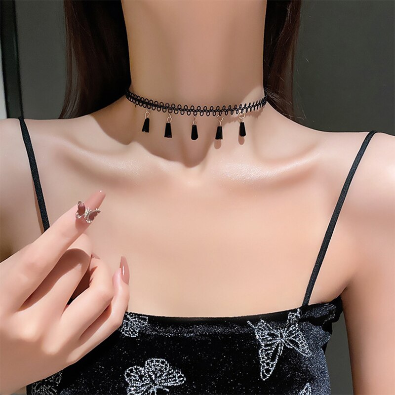 Black Beads Vintage Chokers For Women French Romantic Clavicle Chain Party Gift Simple Tassel Necklaces Prom Accessories