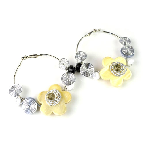 Bohemian Flower Hoop earrings for women jewelry Wire making shell handmade summer beach wire wrapped mop earrings voilet er-572