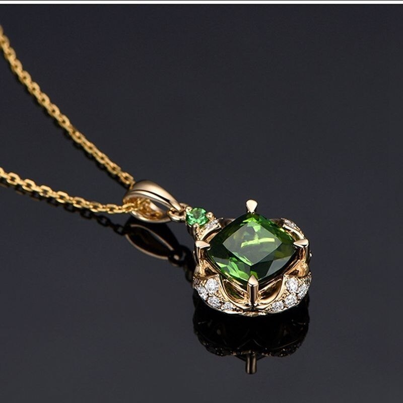 Bohemian Green Crystal Prong Set Pendant Necklace Women's Necklace Trendy Austrian Rhinestone Inlaid Necklace Sliding Pendant