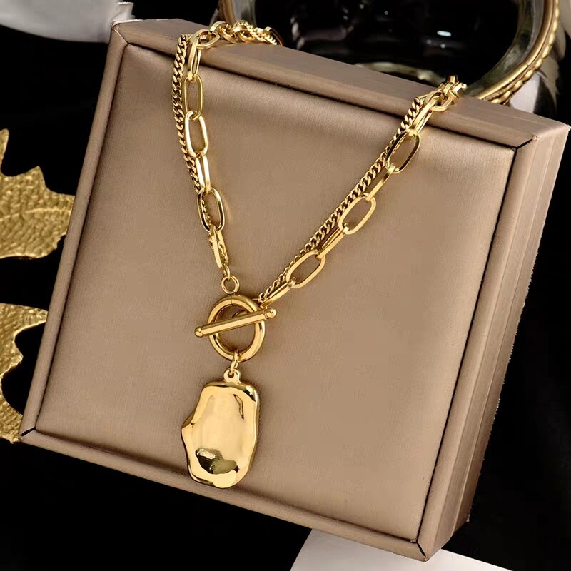 Bohemian Portrait Coin OT Chain Necklace For Women Gold Geometric Round Lock Pendant Necklaces Sweater Jewelry