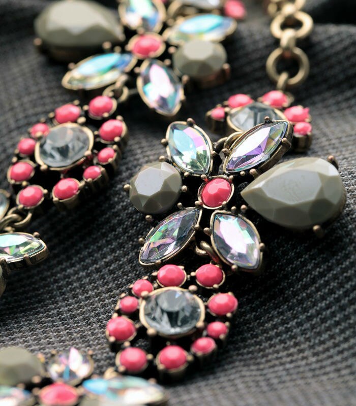 Bulk Price Jewelry of the Hottest  Women Resin Plant Shiny Gold Color Choker Necklace