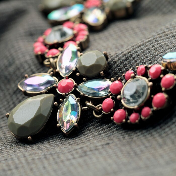 Bulk Price Jewelry of the Hottest  Women Resin Plant Shiny Gold Color Choker Necklace