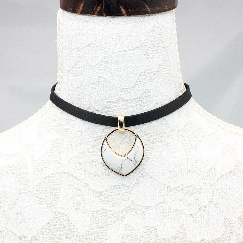 CHICVIE 2021 Women Jewelry Black Short Leather Cord Accessories Drop Shape Natural Stone Charm Pendant Chain Necklaces SNE170057