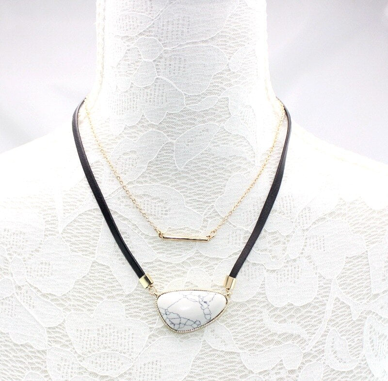 CHICVIE 2021 Women Jewelry Black Short Leather Cord Accessories Drop Shape Natural Stone Charm Pendant Chain Necklaces SNE170057