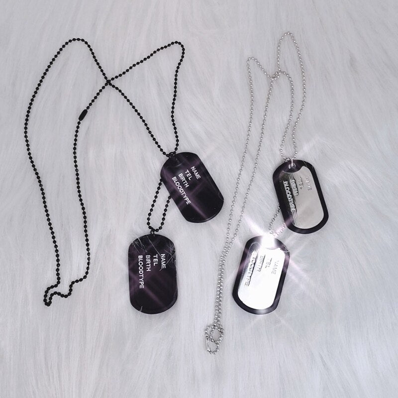 Cadena de eslabones estilo militar para hombre, colgante con letras de cuatro filas, doble fila, color negro