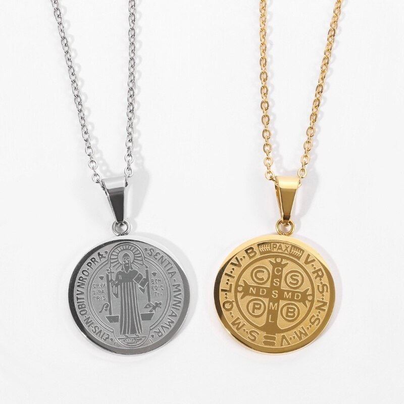 Catholic Priest Saint Benedict Round Pendant Necklace Men's Necklace Metal Cross Pattern Pendant Accessory Party Jewelry