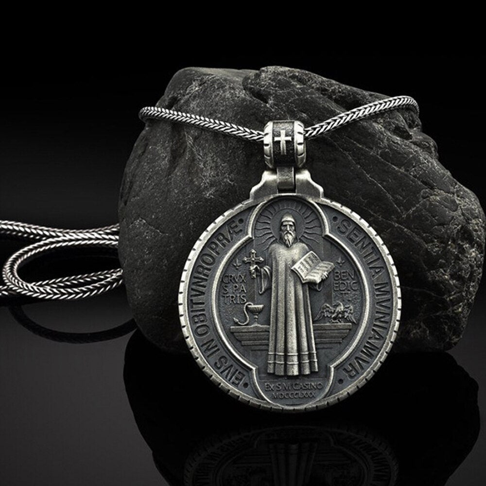 Catholic priest pendant necklace Christian religion chain necklace men's retro tag hip hop jewelry