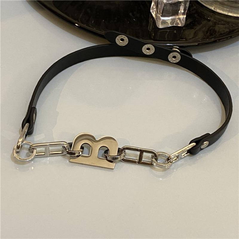 Chain Stitching Letter B Black Leather Necklace Gothic Style Dark Design Necklace Female Girl Personality Necklace