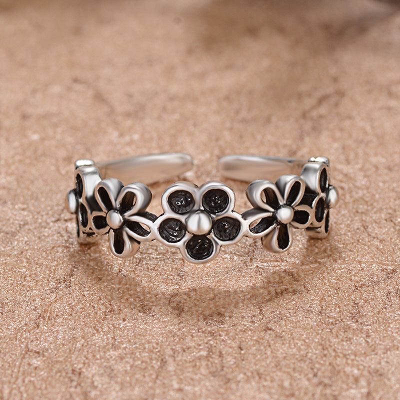 Classic Black Flower Girls Finger Ring For Women Jewelry