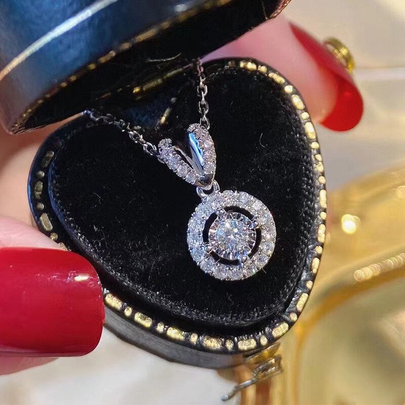 Classic Round Diamond Pendant Necklace OL Zircon Clavicle Chain for Women Engagement Banquet Jewelry Gifts