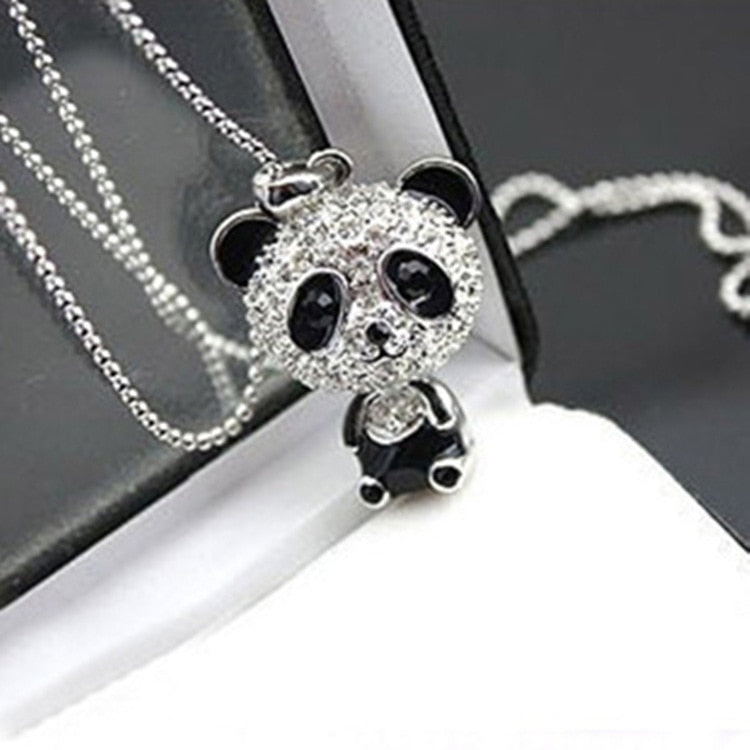 Classical Women's Rhinestone Moving Head Panda Pendant Sweater Chain Necklace For Women Charm Necklace Jewelry
