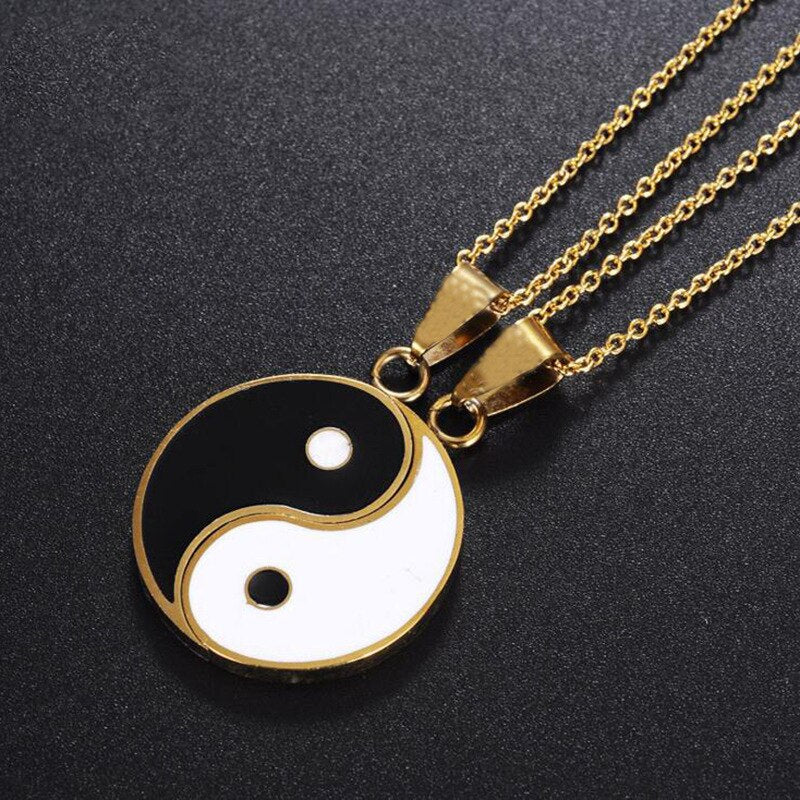 Colgante de acero inoxidable Yin Yang para parejas o mejores amigos, collar de piezas de rompecabezas, joyería de cumpleaños, 2 piezas a juego, 2021