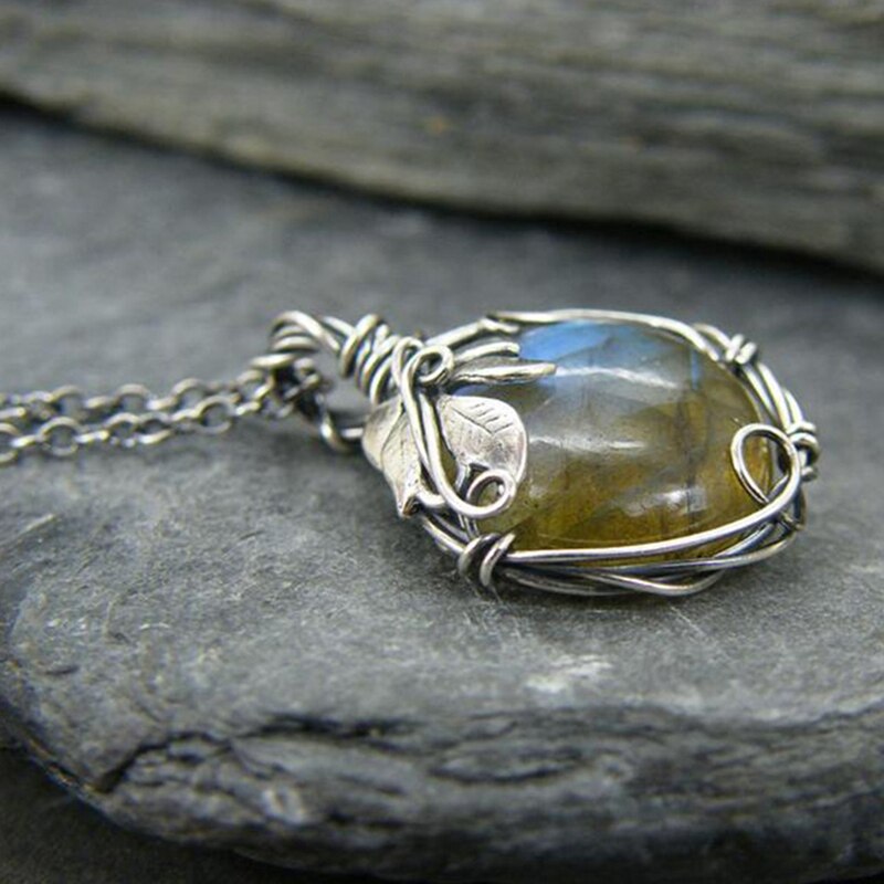 Collar botánico con labradorita tallada para mujer, piedra Natural azul, piedra lunar rugosa, joyería