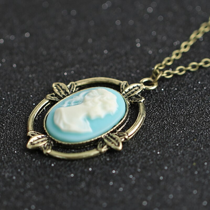 Collar de Aries de los vampiros, colgante de cabeza de belleza Vintage, joyería Retro de moda para hombres y mujeres, venta al por mayor