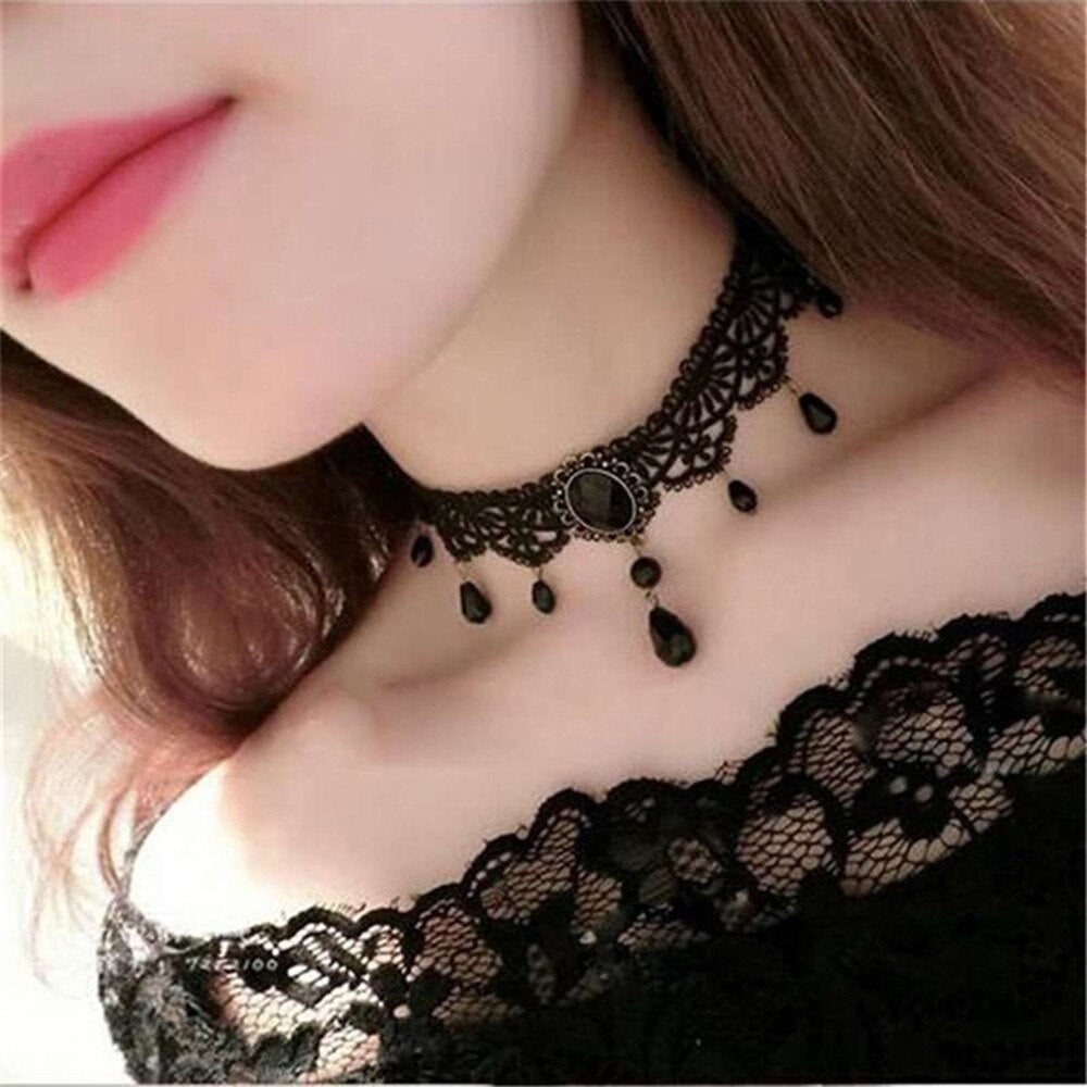 YEUHTLL Halloween Sexy Gothic Chokers Crystal Black Lace Neck Collares  Choker Necklace V 