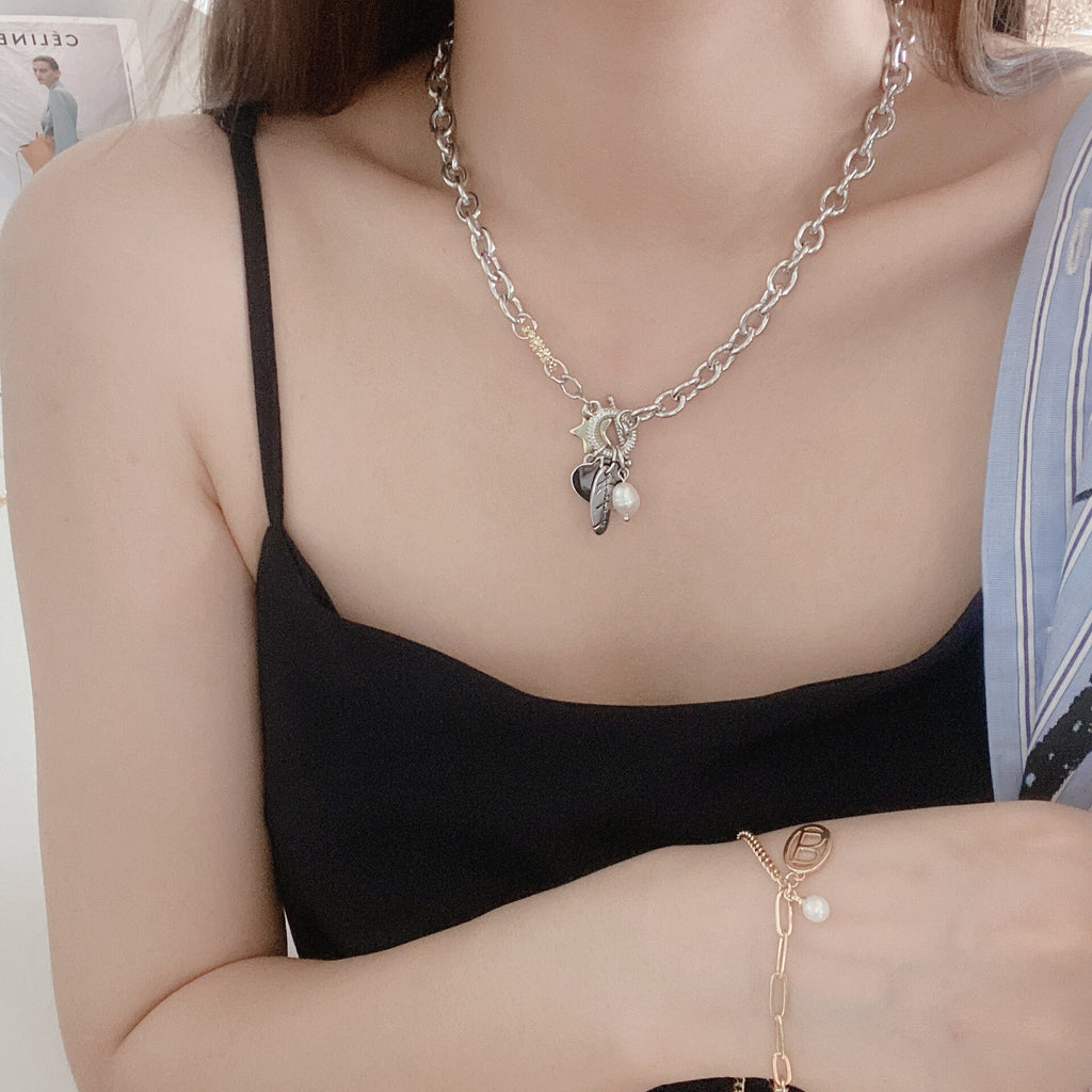 Cross Border Necklace INS Cold Style Contrast Color Love Buckle  Trendy High-Grade Choker Chain for Women