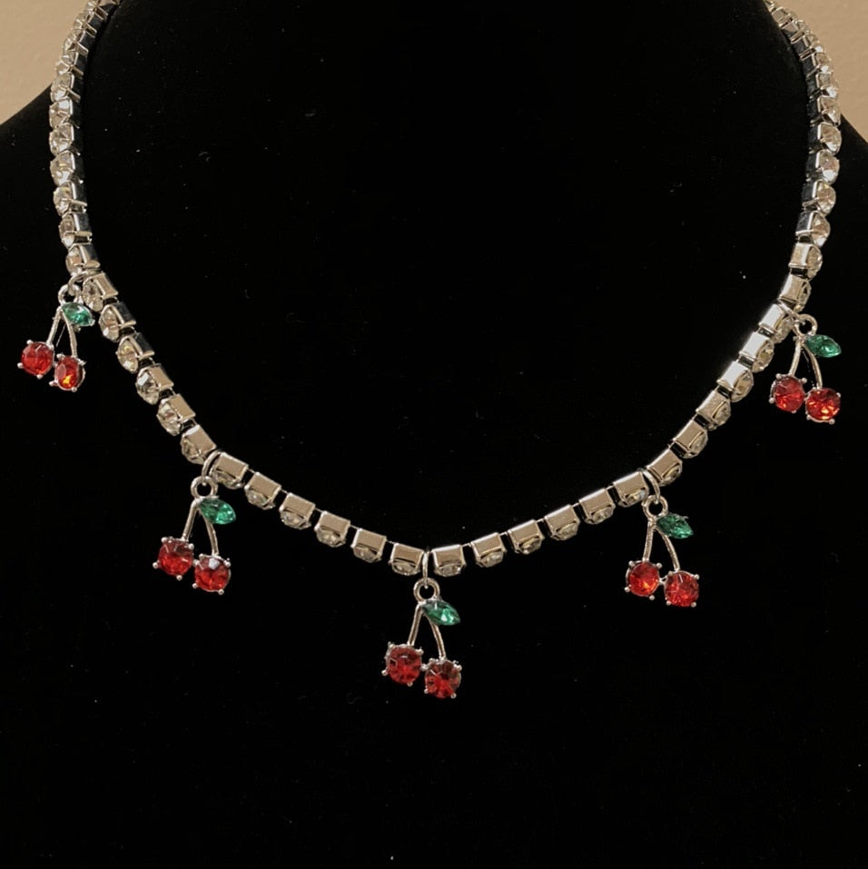 Crystal Cherry Pendant Necklaces for Women Choker Neck Chain Necklace Goth Accessories Punk Vintage Pendants Women's Jewelry