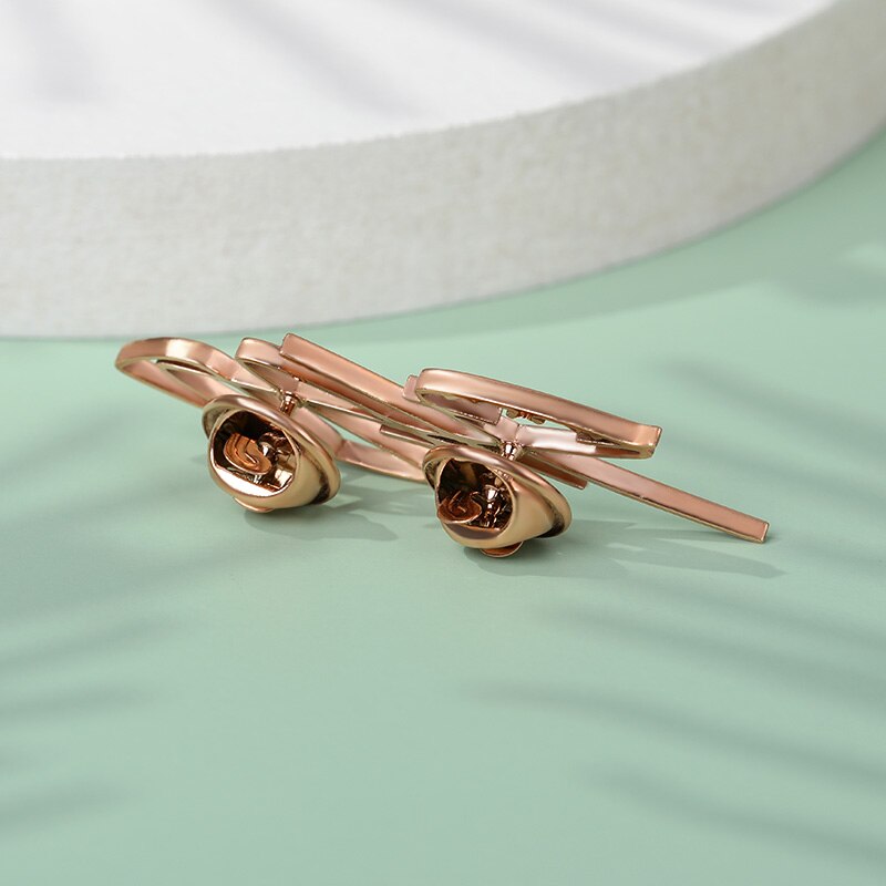 Custom Name Brooch Gold Color Personalized Letter Brooches for Women Stainless Steel Pin Female Male Broche Couple Jewerly Gift