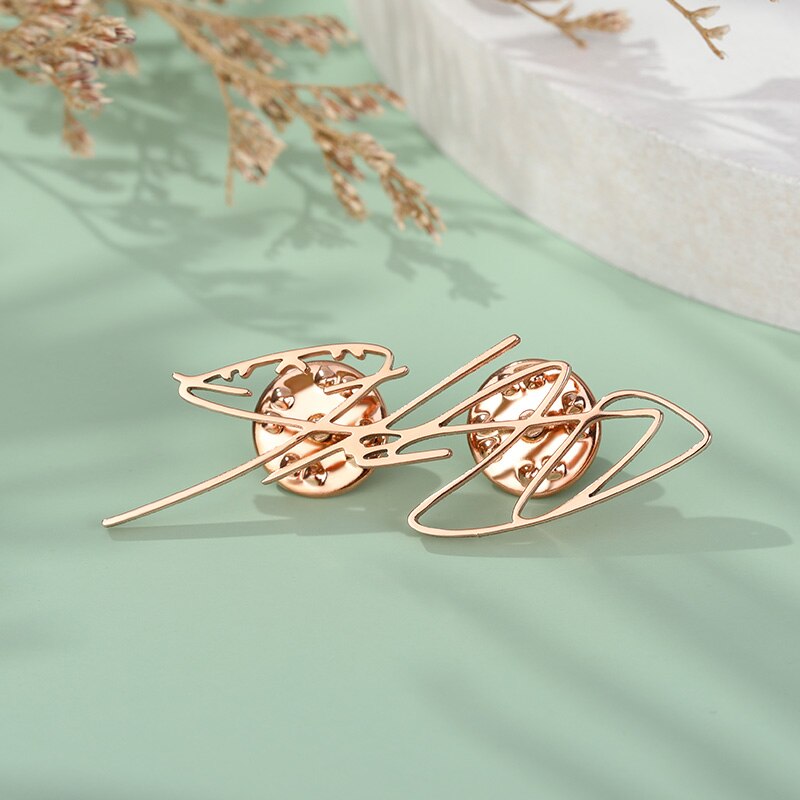 Custom Name Brooch Gold Color Personalized Letter Brooches for Women Stainless Steel Pin Female Male Broche Couple Jewerly Gift