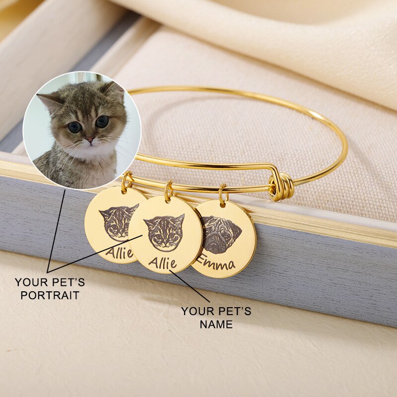 Custom Pet Name Photo Bangle for Women Personalized Stainless Steel Disc Pendants Bracelet Puppy Kitten Portrait Jewelry Gift