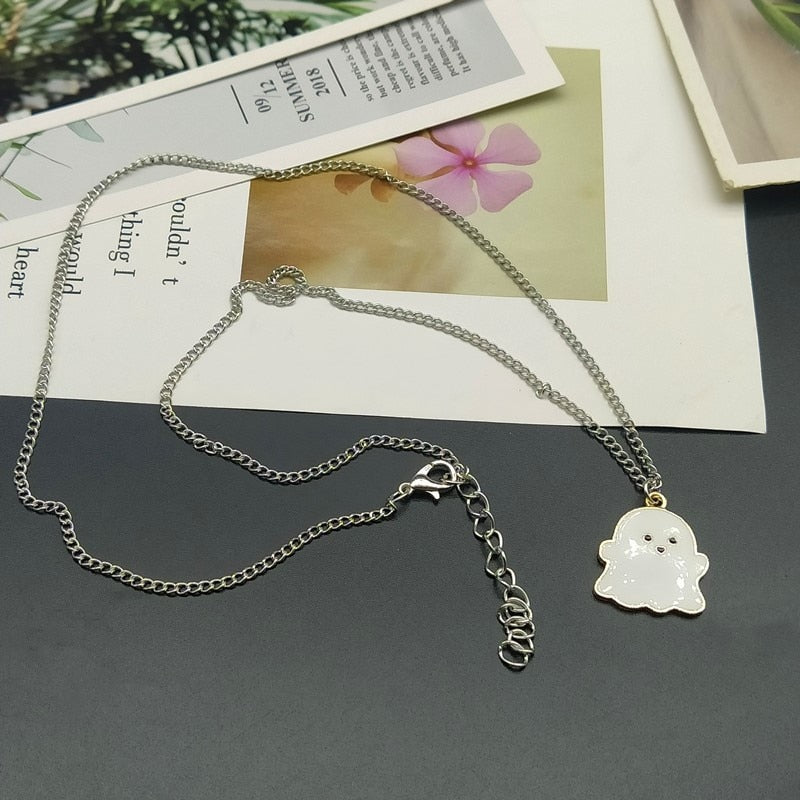Cute Creative Ghost Face Necklace Silver Color Chain Pendant Necklace Black White Color Necklace Halloween jewelry