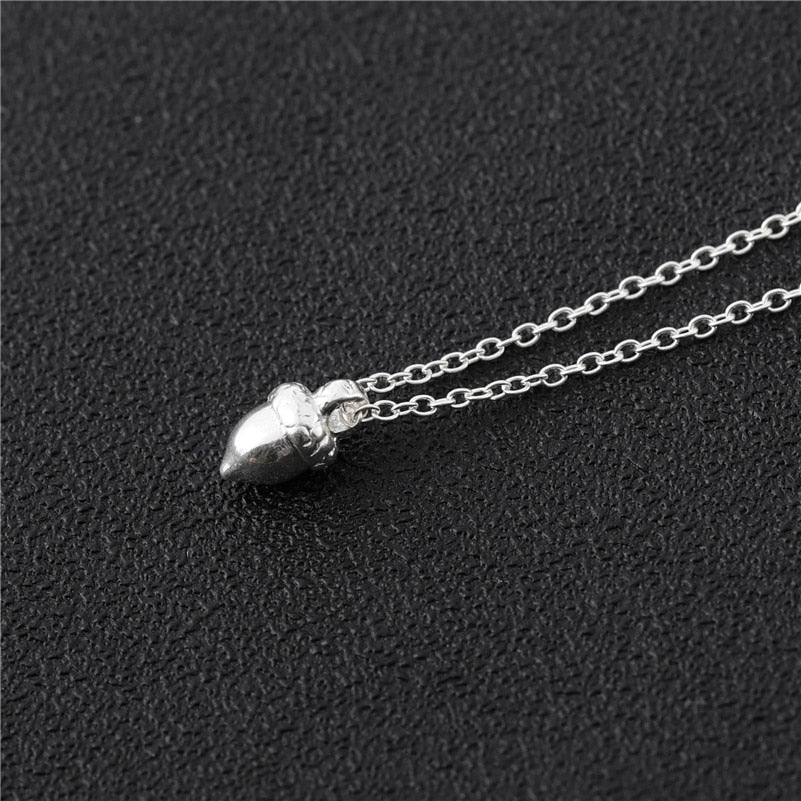 Cute Pinecone Necklace Tiny Acorn Necklace Minimal Dainty Pine Cone Necklace Small Squirrel Nut Necklaces for Lucky Gifts
