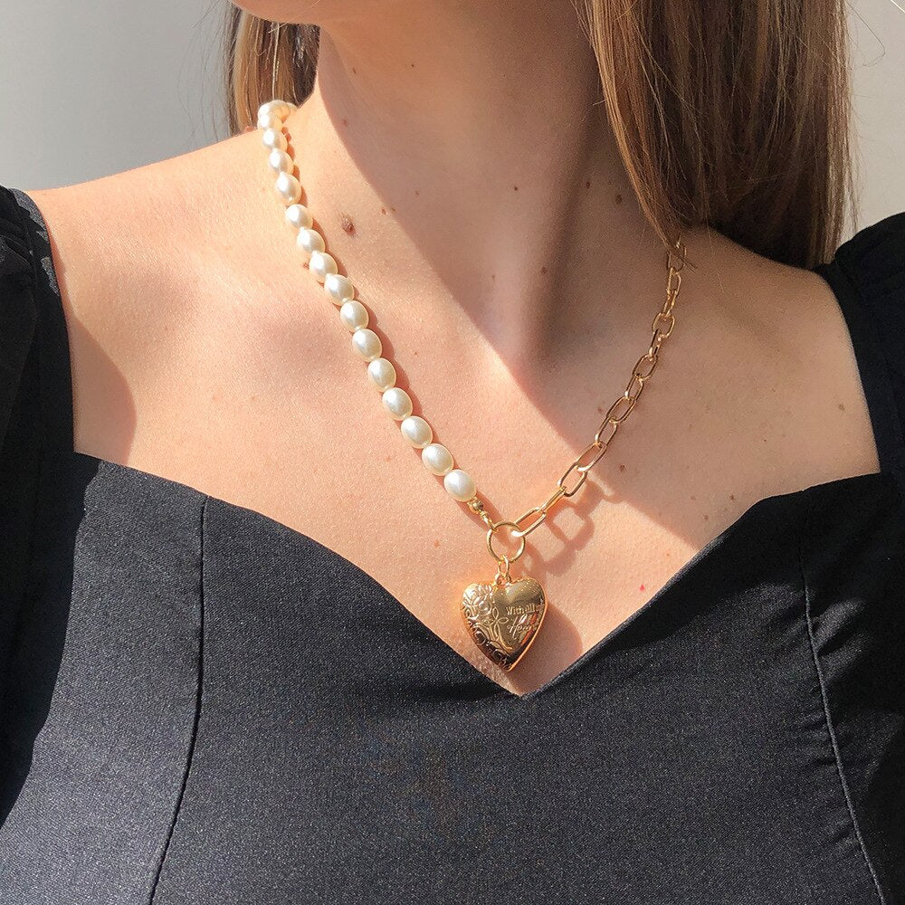 DIEZI Elegant Baroque Imitation Pearl Choker Necklace For Women Party Gift Vintage Key Chain Short Necklace Jewelry Girls Gift