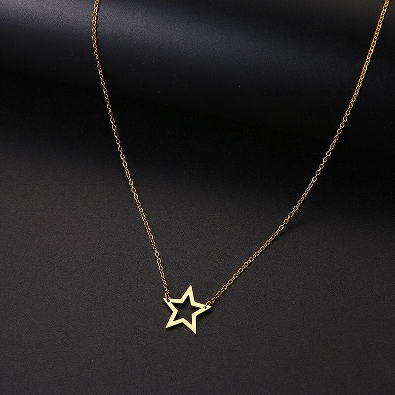 DOTIFI para mujer pentagrama hueco colgante de acero inoxidable collar moda joyería de regalo para amigo T59