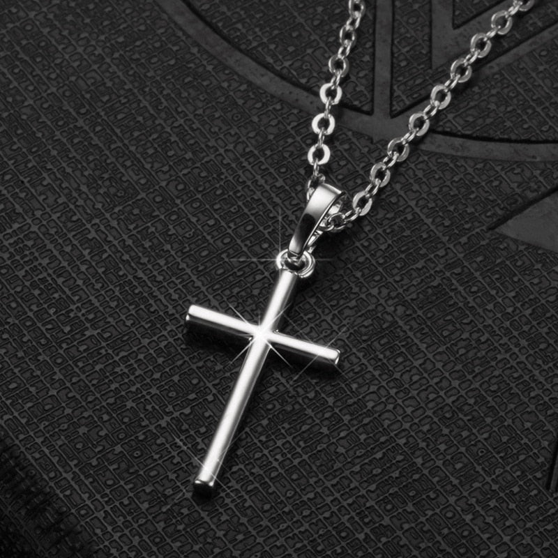 De moda Christian collar con cruz de Cristo Color oro y plata de cadena larga Simple cruz colgantes para las mujeres de la joyería de los hombres . Exclusivo.