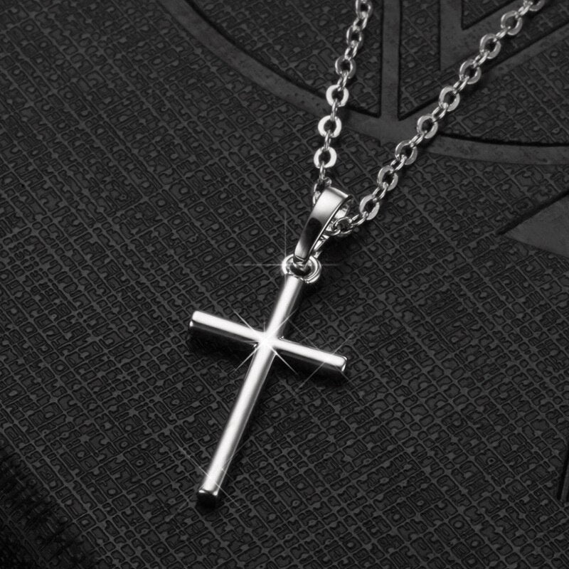 De moda Christian collar con cruz de Cristo Color oro y plata de cadena larga Simple cruz colgantes para las mujeres de la joyería de los hombres . Exclusivo.