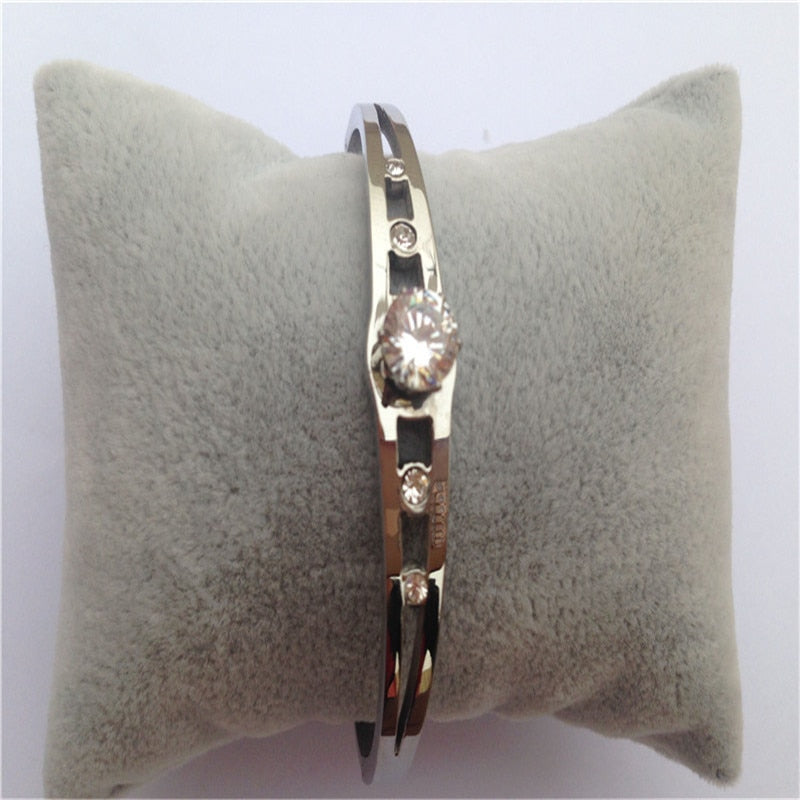 Delicate love Bangle Fine Jewelry Fashion Silver Cuff Bracelets & Bangles for Women Jewelry Female Charm Bracelet