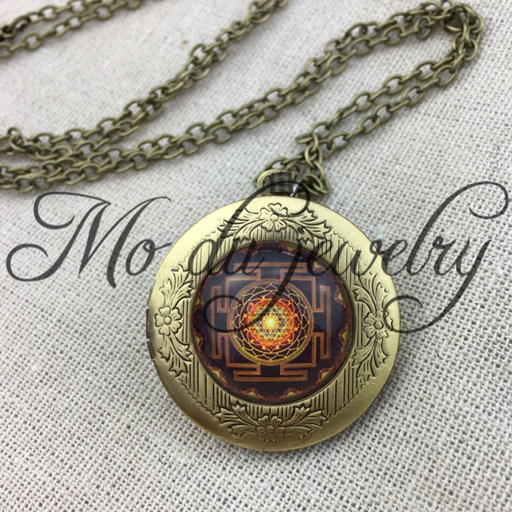 Drop Shipping Sri Yantra Pendant Necklace Sacred Geometry Sri Yantra locket pendant Jewelry