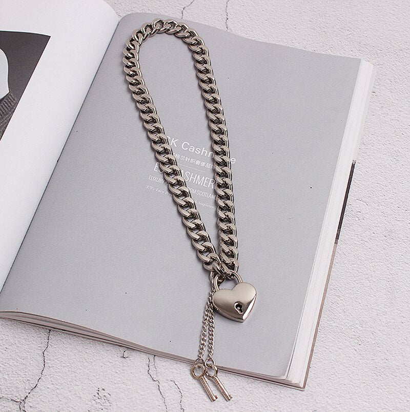 [EAM]  Women Necklace Crude Chain Simple Lock Decoration Temperament Tide All-match Spring Autumn 2022 JZ144