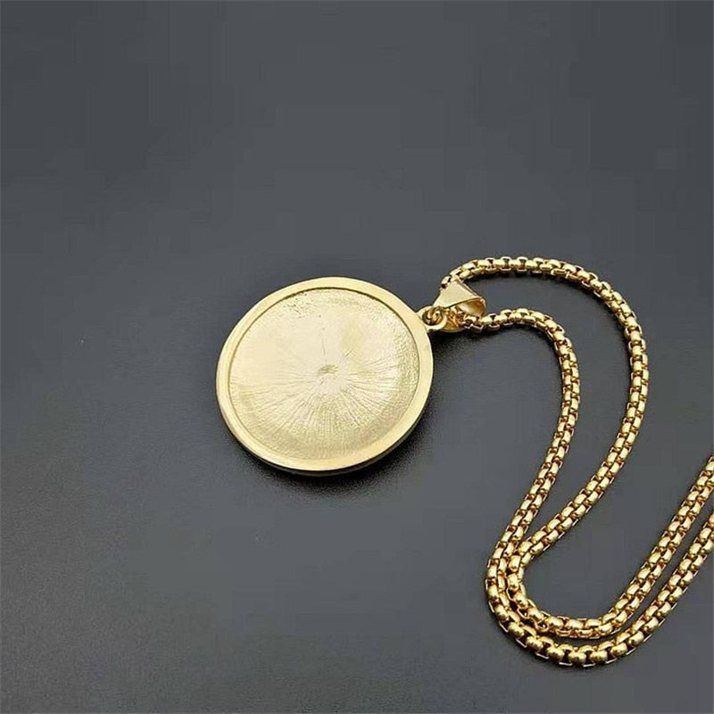 Egyptian The Eye of Horus Pendant Necklace For Women/Men Gold Color Stainless Steel Evil Eyes Necklace Egypt Round Jewelry