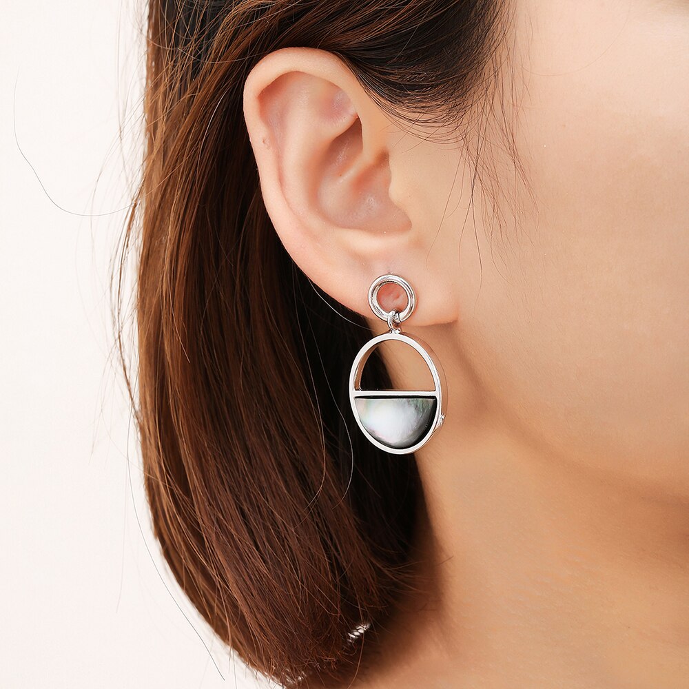 Elegant Colorful Shell Stud Earrings For Women Round Circle Gold Silvery Geometric Earring For Girl Wedding Party Gifts 2022 New