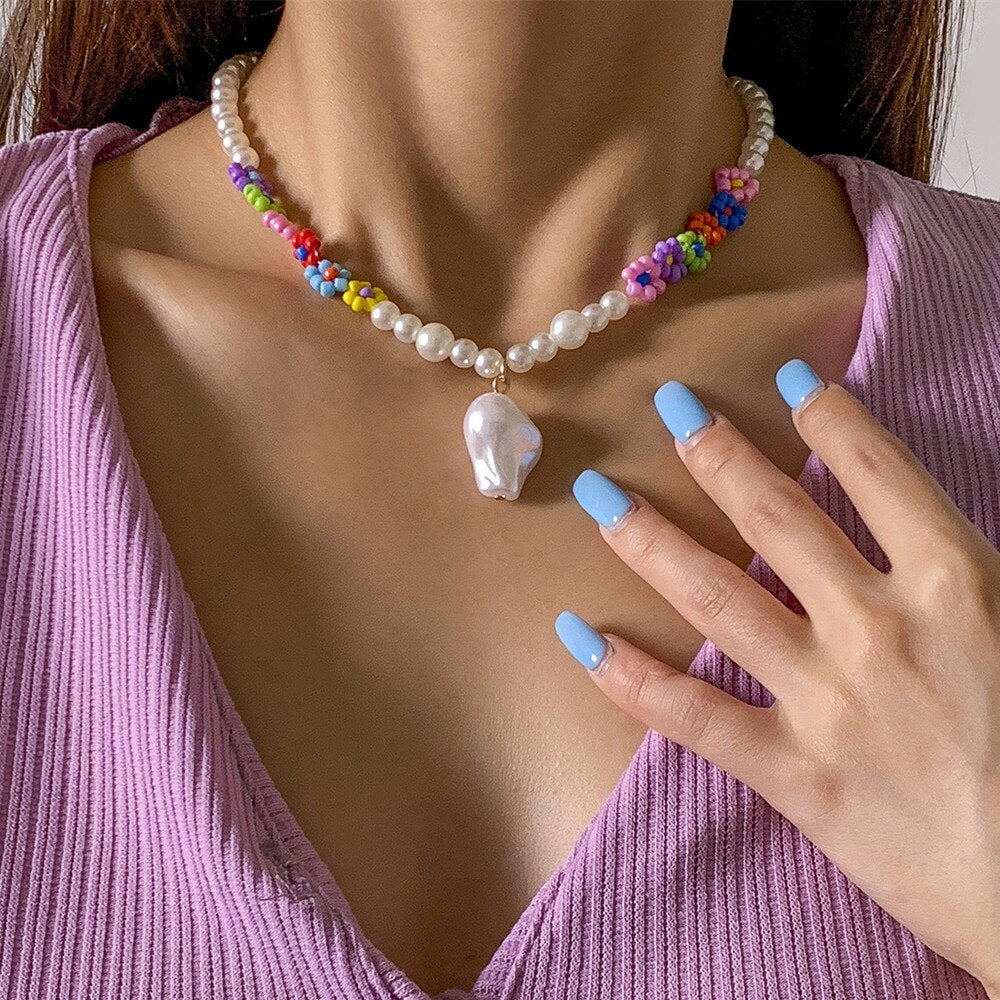 Ethnic Eelgant Baroque Imitation Pearls Choker Necklace For Women Girls Bohemian Braided Acrylic Flower Statement Necklace