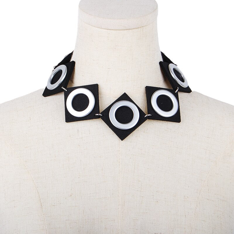 Ethnic Red Black Color Wood Beads Necklace Charm Collar Choker Emo Necklace For Women Hip Hop Handmade Trendy Choker Jewelry