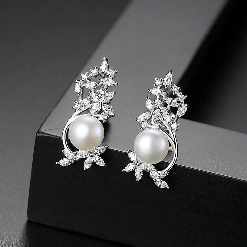 Europe Birthd Party Earrings Fashion Jewelry AAA Crystal Decoration Charm Women Exquisite Gifts Jewelry Accessory