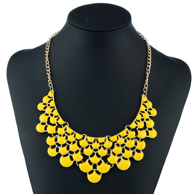 Europe Statement Necklace Hyperbole Big Necklace Gold Vintage Openwork Jewelry Women Choker Necklace