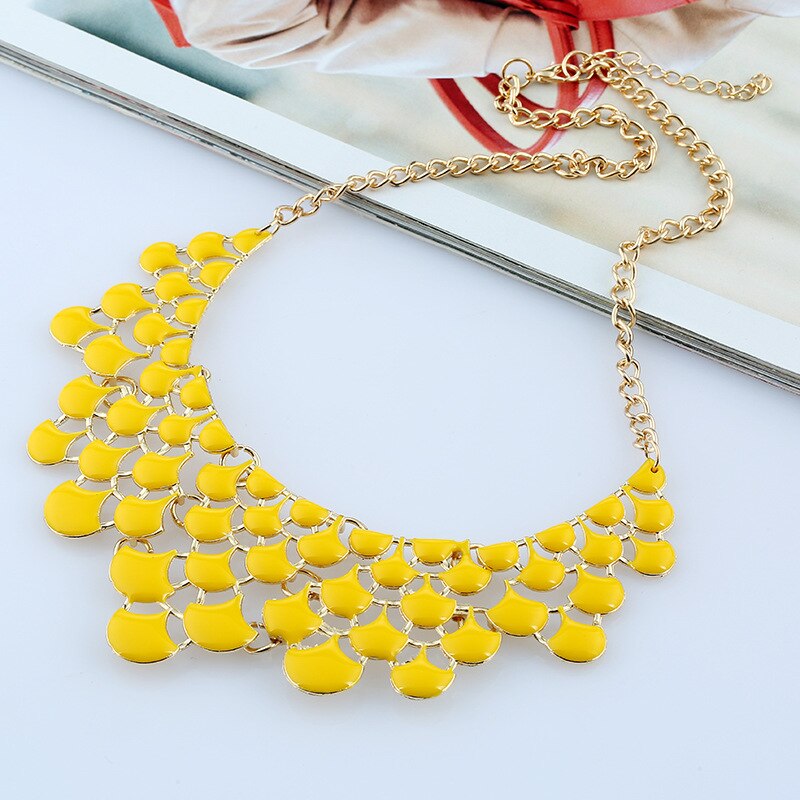 Europe Statement Necklace Hyperbole Big Necklace Gold Vintage Openwork Jewelry Women Choker Necklace