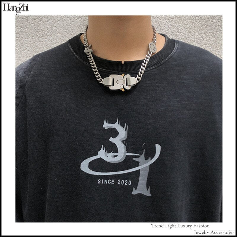 European and American Hipsters Hip-hop Thick Chain Metal Lock Necklace Cool High Street Short Locomotive Buckle Clavicle Chain