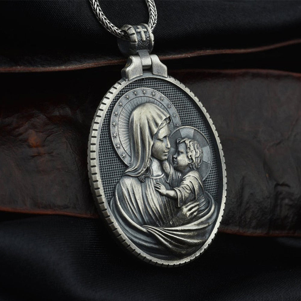 European and American style God Pendant Christian Necklace Vintage Virgin Mary Embracing Baby Jesus Commemorative Medal