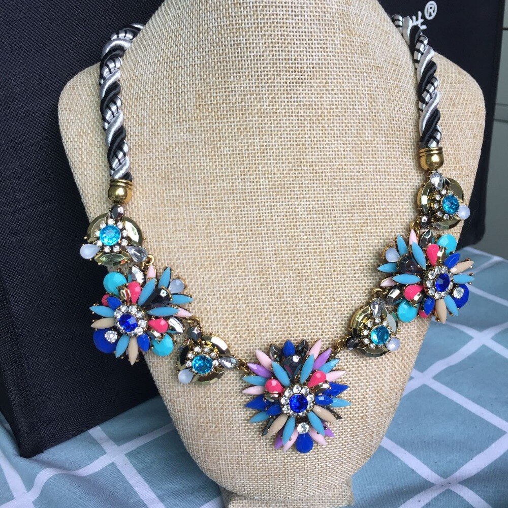 European - selling chain retro exaggerated irregular geometric crystal  and acrylic colorful pendant short necklace