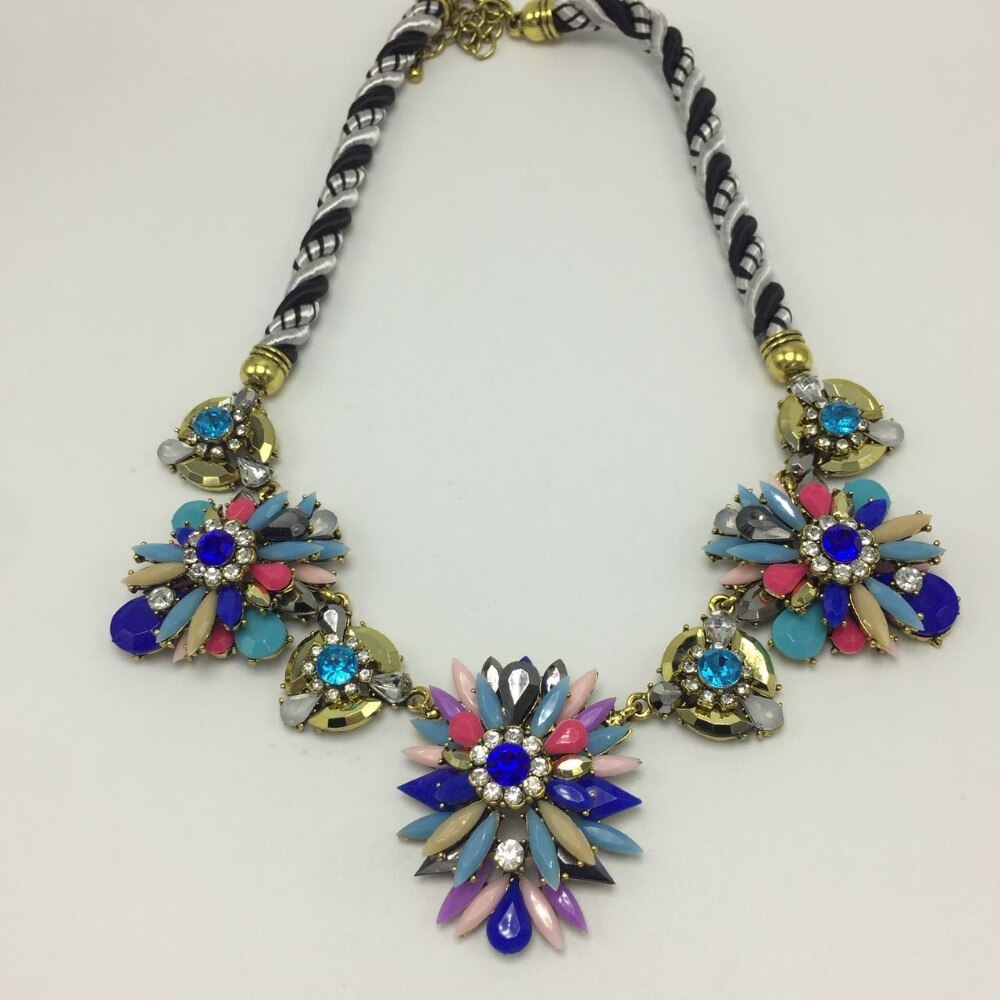 European - selling chain retro exaggerated irregular geometric crystal  and acrylic colorful pendant short necklace