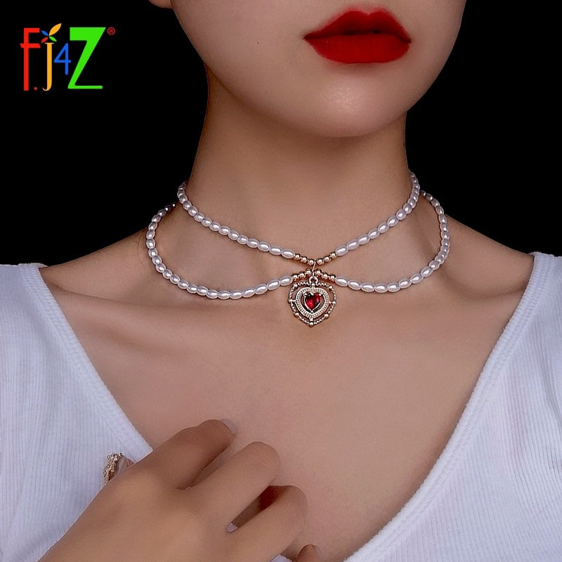 F.J4Z 2021 Faus Collar Necklaces Elegant Simulated Pearl Beaded Heart Charm Women Choker Necklace Bridal Jewelry Gifts Dropship