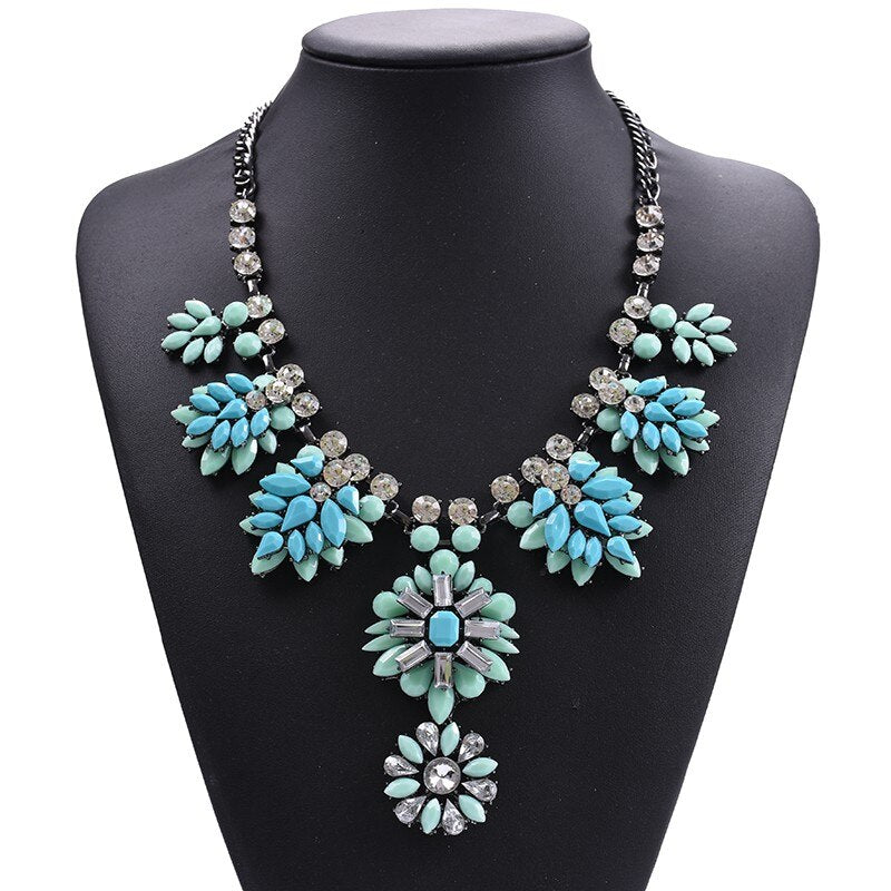 Acrylic Flowers Statement Choker Necklace Women Bohemian Ethnic Tribal Pendants Necklaces Femme Jewelry Vintage Necklace