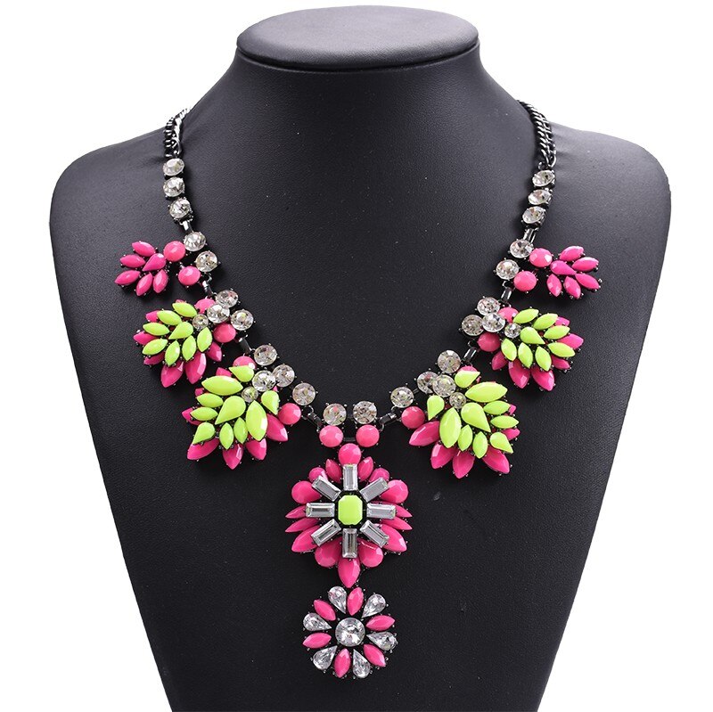 Acrylic Flowers Statement Choker Necklace Women Bohemian Ethnic Tribal Pendants Necklaces Femme Jewelry Vintage Necklace